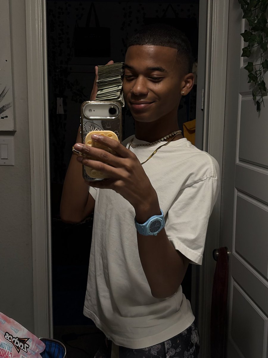 bougjieebtt's tweet photo. Fine shit with some money ๐ฉ
#dtx https://t.co/1uO6Ns49Jq
