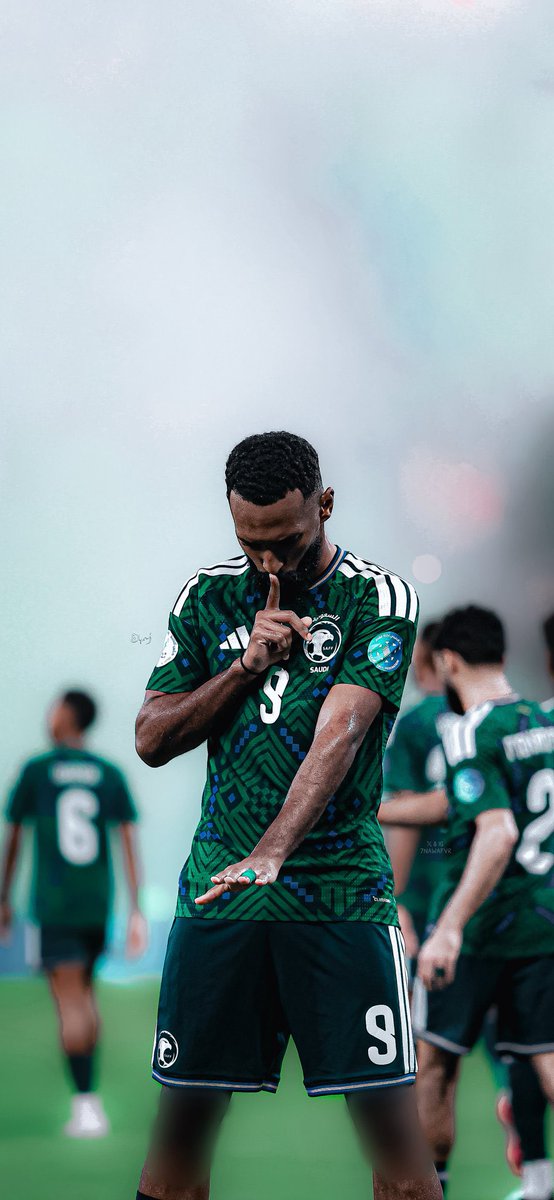 Frr42_'s tweet photo. هذا الاخضر لا لعب .. جهزوا كاس الذهب 🏆

الف مبرووووووووووك للجماهير السعودية كافة تحقيقة كاس الخليج وان شاءالله القادم اجمل 💚

#هذا_الأخضر https://t.co/lOK4eCMNKB