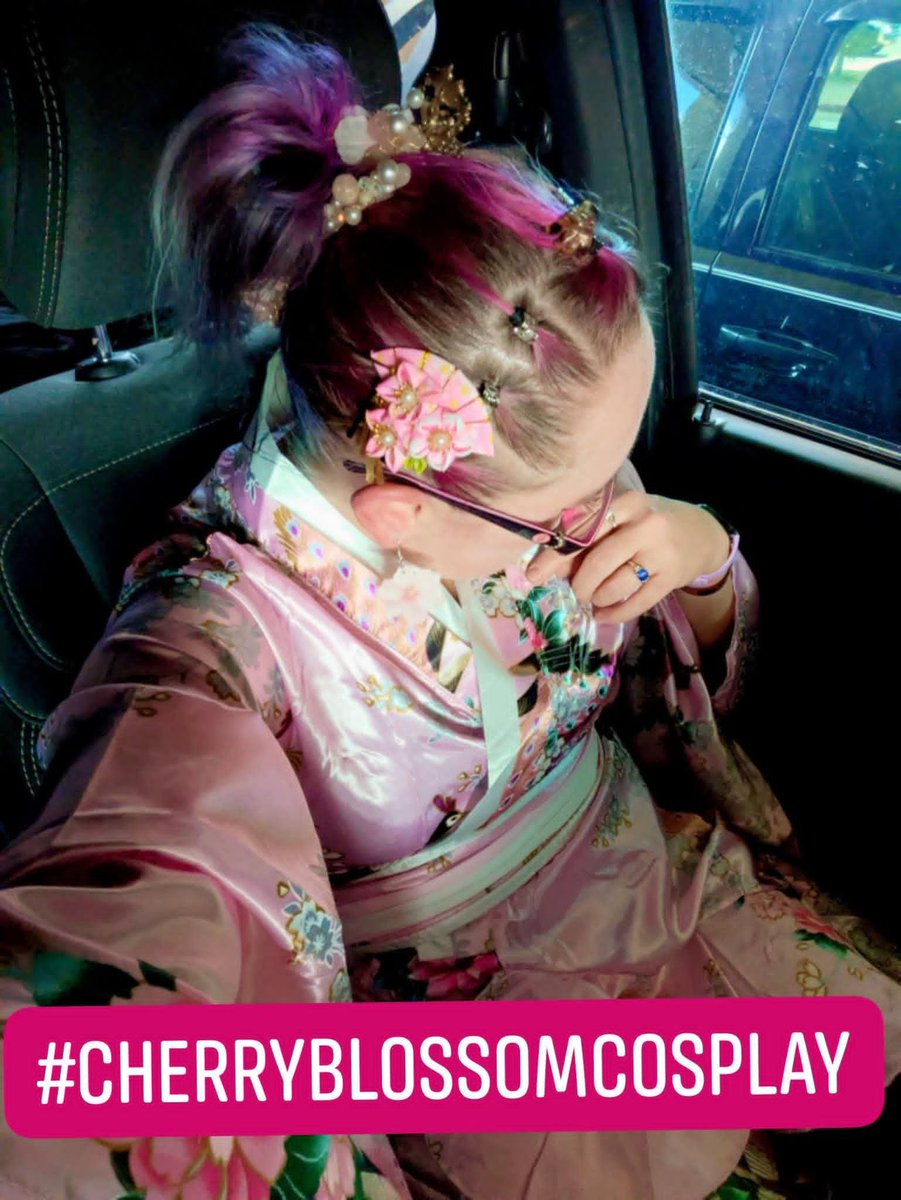Jennife24455114's tweet photo. 🌸 Hello Beautiful friends and cosplayers 🌸 

I know I have not been on in a while. I have been extremely busy with life!!. I wanted to share these photos. My cherryblossomcosplay kimono dress!. 
#Followforfollow
#everyoneシ゚ 
#Topfans
#CherryBlossomCosplay https://t.co/lNr3fQ28Iq
