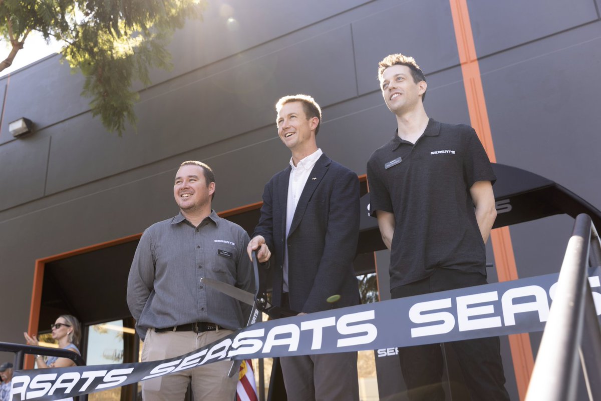 seasats's tweet photo. Today, Seasats marked its sixth anniversary with a ribbon cutting at its new 60,000-square-foot San Diego headquarters.

Seasats has grown around a clear mission: closing maritime blind spots. This facility expands capacity to deliver persistent maritime awareness for defense, border protection, and commercial missions.

That growth means more high-skill jobs here in San Diego and more production capability to support customers around the world. It reinforces this city’s leading role in building the maritime autonomous systems of the future.

Thank you to the team, families, customers, and partners who made this milestone possible.

#Seasats #MaritimeAutonomy #DefenseTech #SanDiego
