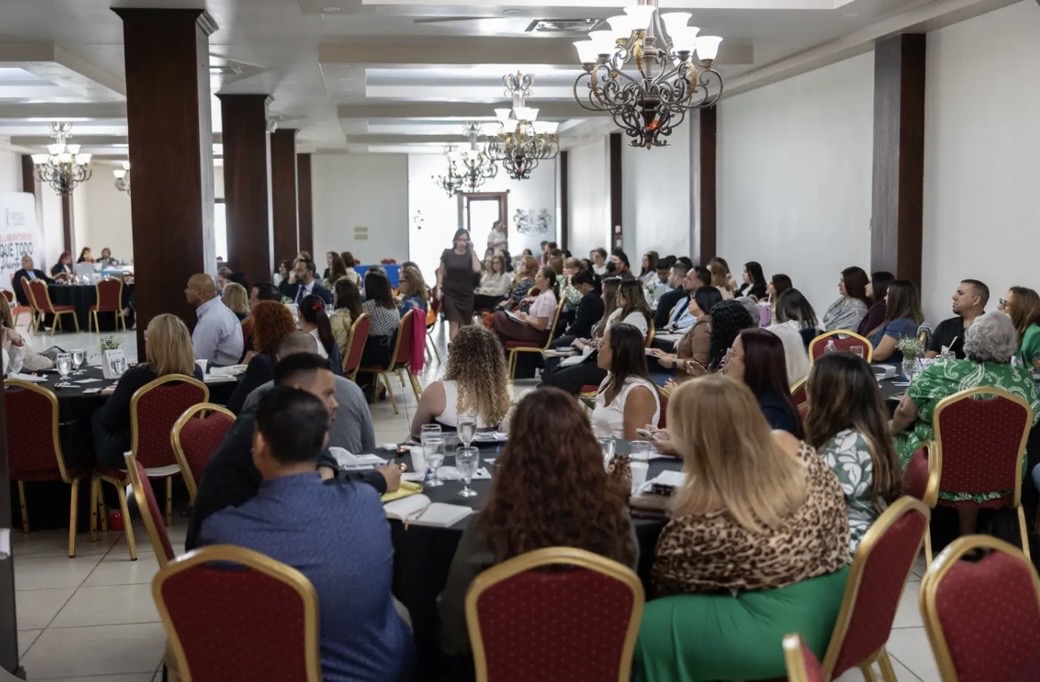 unibpr's tweet photo. 🎓🤝 UNIB fortalece su vínculo empresarial en Arecibo, conectando con patronos para impulsar la formación, el desarrollo profesional y nuevas oportunidades. 📚💼

🔗Más detalles: https://t.co/BBDEuWWKof https://t.co/xhHVZTePuZ