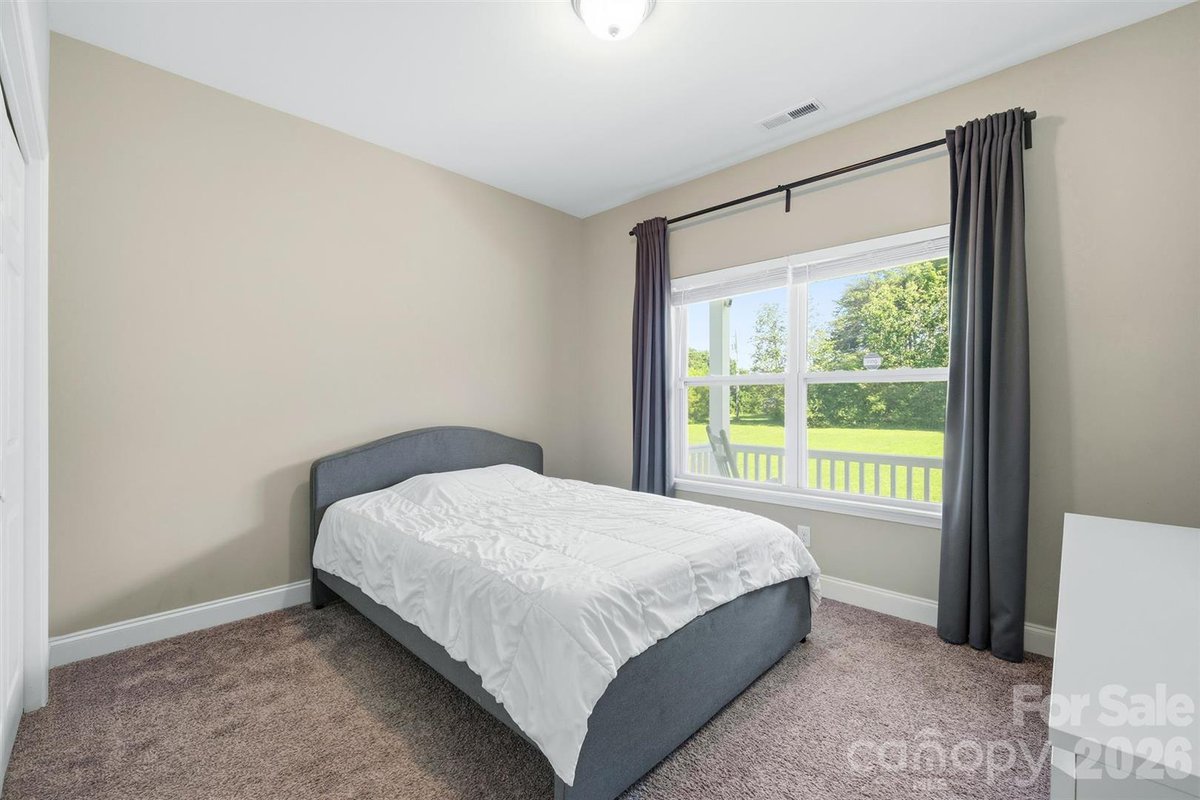 JanicePeeler's tweet photo. For the right buyer, this could be a dream home. Are you that person? https://t.co/QPamQViQ5c