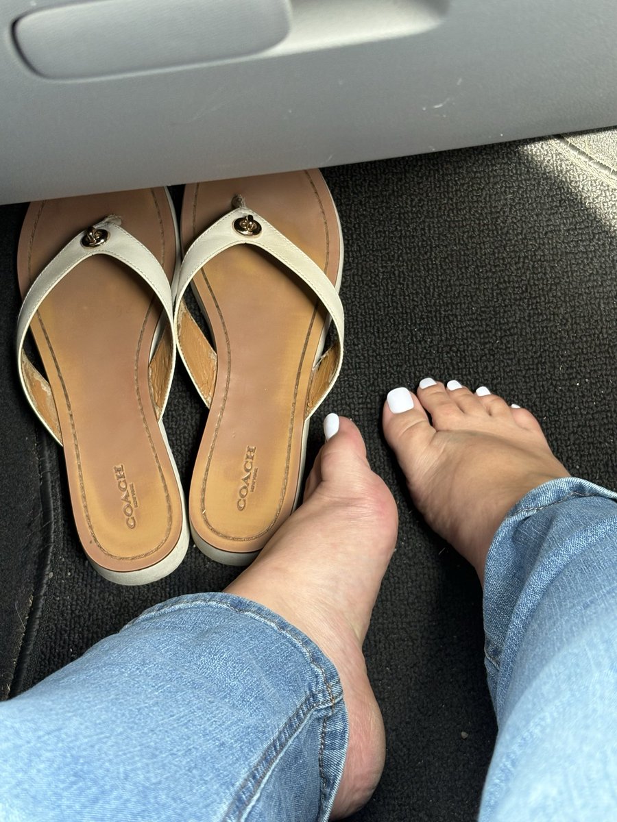 ElenaTwinkleToe's tweet photo. @FeetFinder https://t.co/uYvPjWKby3