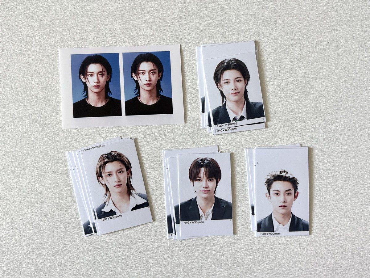 duuuuku's tweet photo. 롱샷 포카 굿즈 양도 판매

김률 오율 우진 루이 RUYL OHYUL WOOJIN LOUIS LNGSHOT SHOT CALLERS limited wts wtb Photocard 포카 포토카드 앨포 moonwalkin 음방 미공포 특전 쇼케이스 역조공 쇼케 값싼 나눔 비공굿 앨범

https://t.co/5vRESX14Bl https://t.co/BA6vQuk8mz