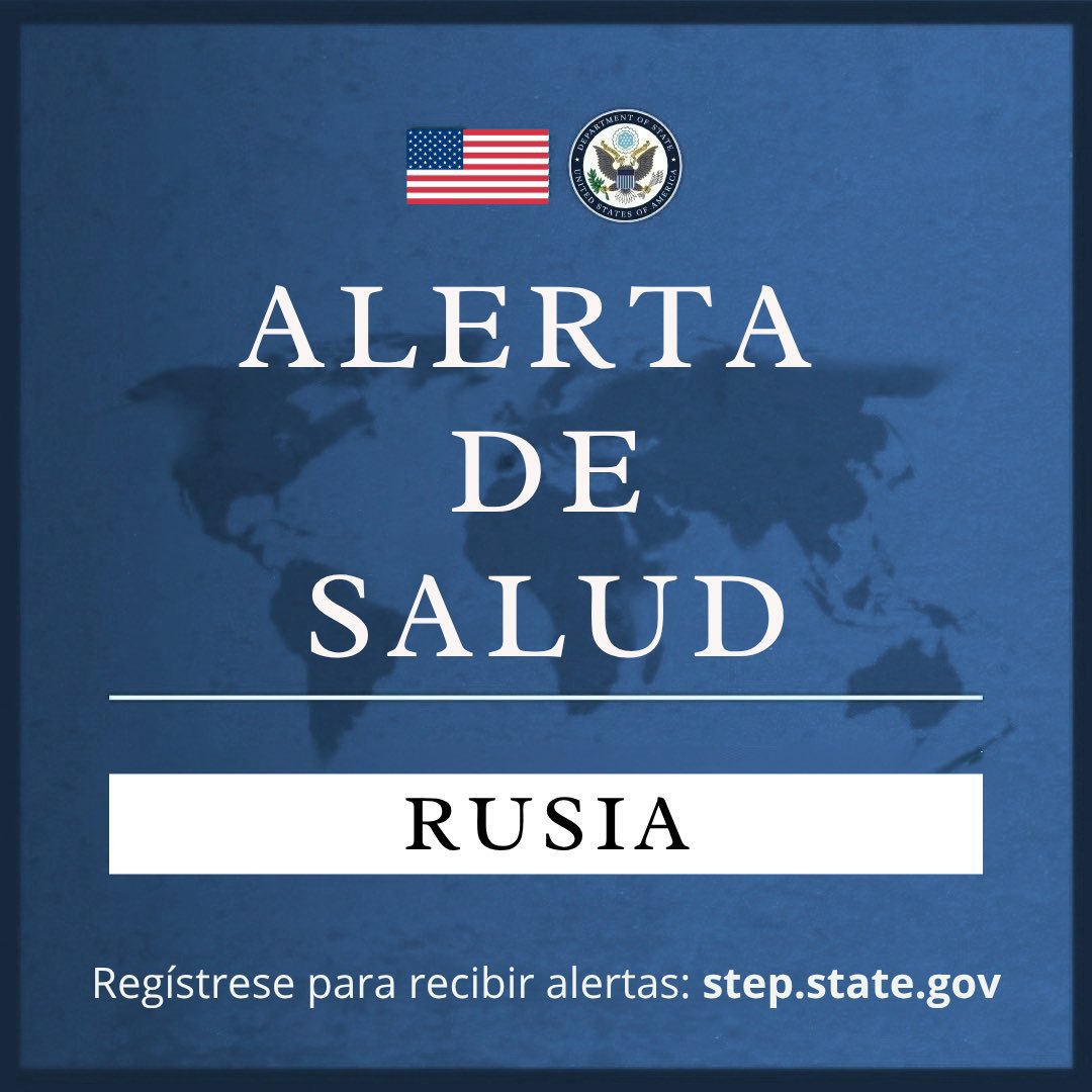 soyanoticias's tweet photo. EE. UU. CONFIRMA QUE MONITOREA PRESUNTO CASO DE PESTE NEUMÓNICA EN RUSIA

La Embajada de Estados Unidos confirmó que mantiene bajo vigilancia los reportes procedentes de Irkutsk, Rusia, sobre un presunto caso de peste neumónica que habría dejado una persona fallecida.

La representación diplomática también señaló que existen informes sobre medidas de cuarentena y el cierre de hospitales en la región, mientras las autoridades estadounidenses continúan evaluando la situación.

Ante este escenario, Estados Unidos reiteró su alerta de viaje de Nivel 4 para Rusia, bajo la recomendación de “No viajar”, y advirtió sobre la limitada capacidad del Gobierno estadounidense para brindar asistencia consular a sus ciudadanos, particularmente fuera de Moscú.

La Embajada recomendó a los estadounidenses que se encuentran actualmente en Rusia abandonar el país de inmediato y pidió evitar viajes hacia ese territorio debido a preocupaciones de seguridad y al riesgo de detención arbitraria.