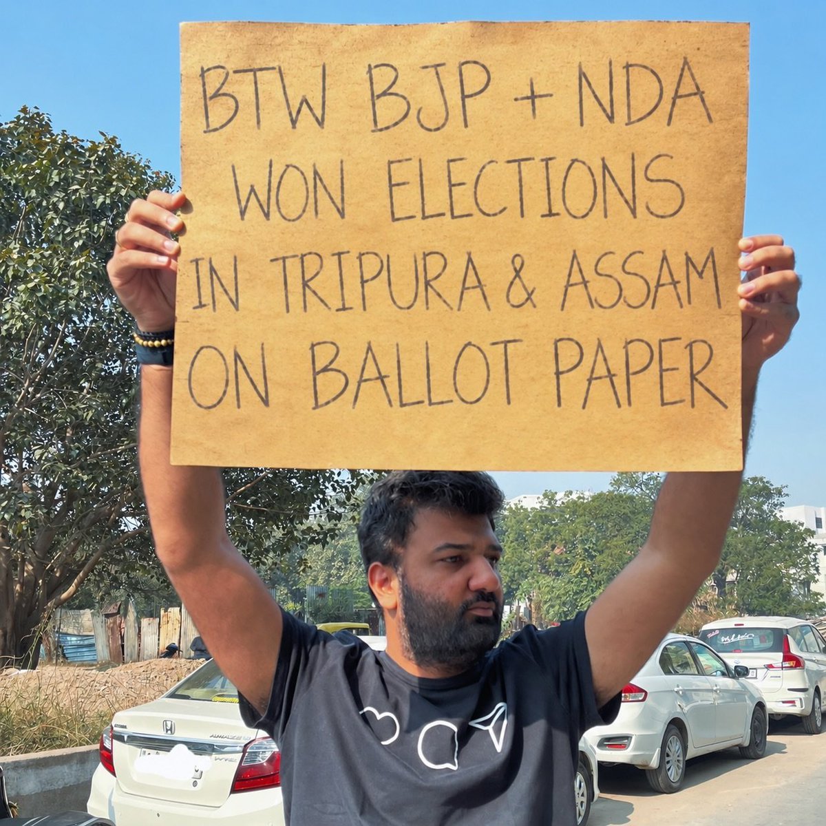 ManishOnX_'s tweet photo. Just in case, if the Opposition and Cockroaches aren't aware of the new!! 🌚🚩
#BJP4India #NDA #TripuraElection https://t.co/ZwNlFZtsG0