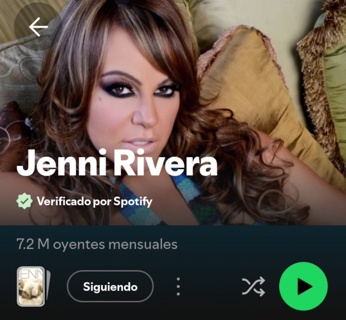 GutsDarling's tweet photo. Y eso que tiene más de 10 años que falleció. https://t.co/S3baoOCD5B