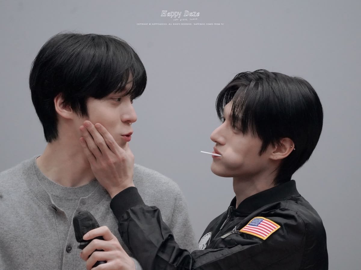 hourlyjyh's tweet photo. 𑣲 #ATEEZ #에이티즈 #YUNHO #윤호 #WOOYOUNG #우영 ♡‧₊˚ https://t.co/9NDl0k0oEt