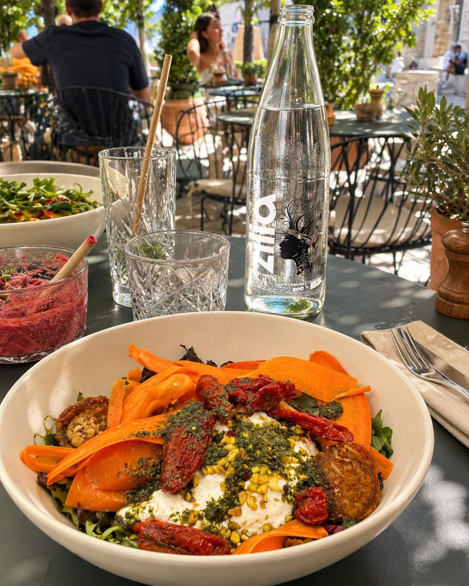 EauZilia's tweet photo. 🤩 𝑩𝒐𝒏 𝒂𝒑𝒑𝒊𝒕𝒊𝒕𝒕𝒖 au Restaurant Brunch 𝐂𝐎𝐋𝐃𝐄 à Aix-en-Provence avec 𝗭𝗶𝗹𝗶𝗮 👌 
#acqua #zilia #restaurant https://t.co/R9VMwXO0Ua