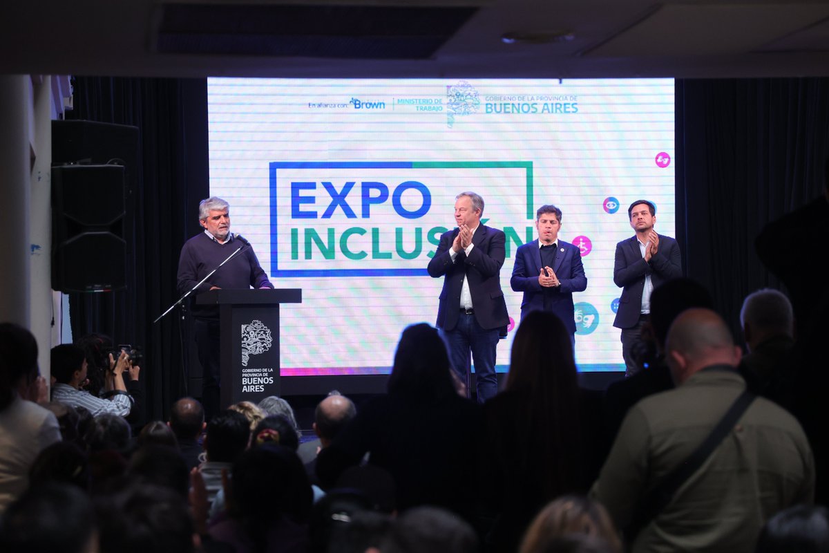 TrabajoPBA's tweet photo. #AlmiranteBrown El ministro, @waltercorreaok, inauguró junto al gobernador @Kicillofok, el vicepresidente de la @HCDiputadosBA, Mariano Cascallares, y el intendente, Juan José Fabiani, la Expo Inclusión, destinada a promover el acceso al trabajo de las personas con discapacidad. https://t.co/fPzLBpHRRH