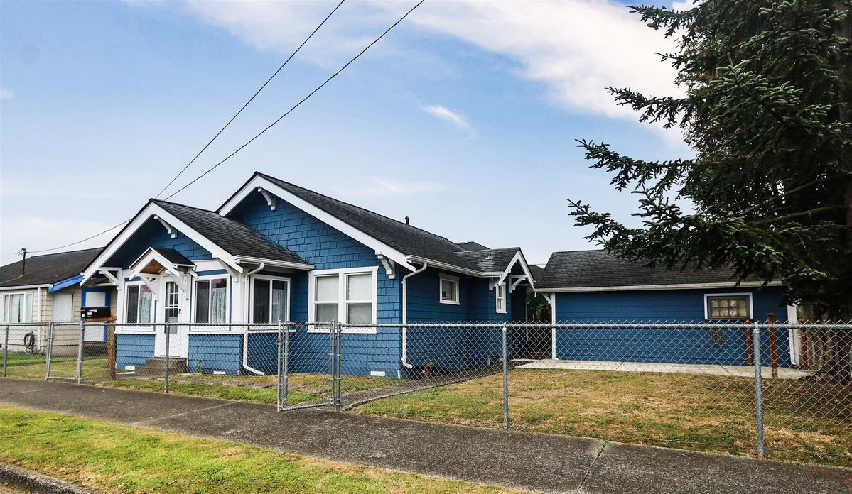GreningerHarley's tweet photo. If you're looking for a new home in Aberdeen, we have you covered. Check this beautiful home out!

#PremierRealty #AberdeenWA #RealEstate #Graysharbor https://t.co/CW7YTu9e6a
