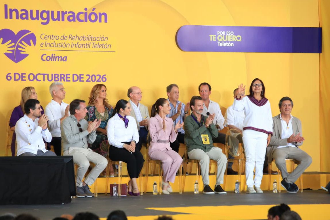 Letamaya's tweet photo. Acompañamos a la presidenta @Claudiashein en la Inauguración del Centro de Rehabilitación e Inclusión Infantil @TeletonMexico en #Colima

Las niñas y niños derechohabientes de la #PensiónPersonasConDiscapacidad ahora cuentan con un espacio para tomar terapias de rehabilitación gratuitas, desarrollar sus capacidades y autonomía. Las familias encontrarán respaldo, fraternidad, cariño y respeto, contribuyendo a su tranquilidad y #bienestar. 

Juntas y juntos construimos una sociedad más incluyente.

@indira_vizcaino
@ChobiLanderos