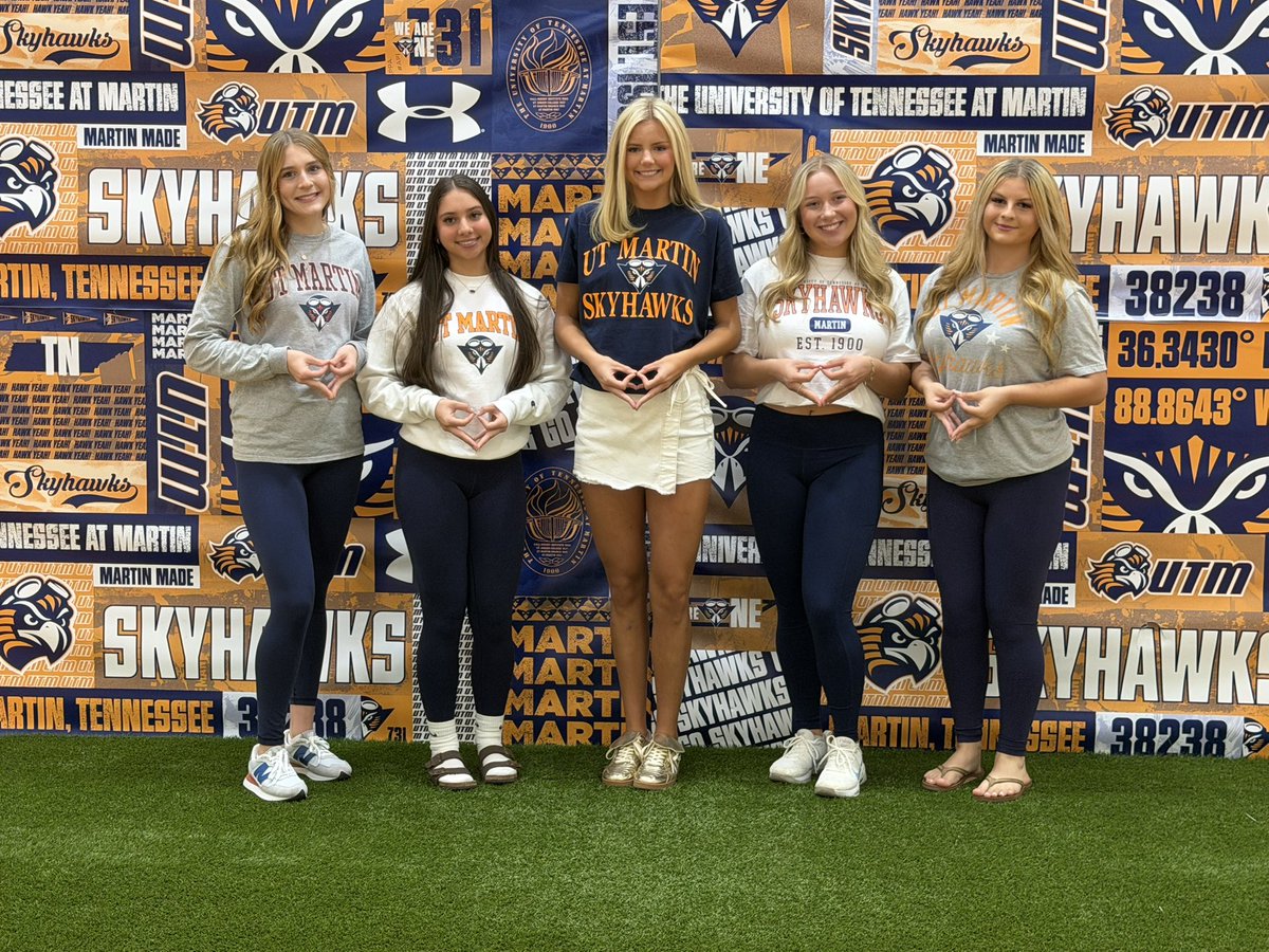 Payton_Renee27's tweet photo. Back down in Martin for my official! I’m blessed to have found my home with so many amazing people. I can’t wait for next fall💙🧡 @UnityPirillo @ChelseaEFarmer @UTM_DFarmer @AlliRobinson2 @AvaryMakarewicz https://t.co/HiU9Dh7tPR
