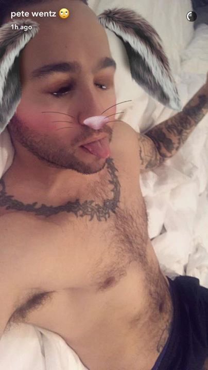 berrycreamm_'s tweet photo. yeah i'm blocking him https://t.co/PxskUFlwGK