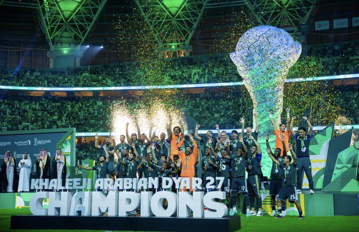 _iecssiii's tweet photo. مستحقة يا أغلى وطن 💚💚💚💚💚 https://t.co/KiQPgjpKYF