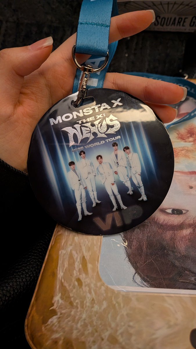 changkicafes's tweet photo. reuniting with mx for the first time since 2022!! https://t.co/eZJQrLhtyC