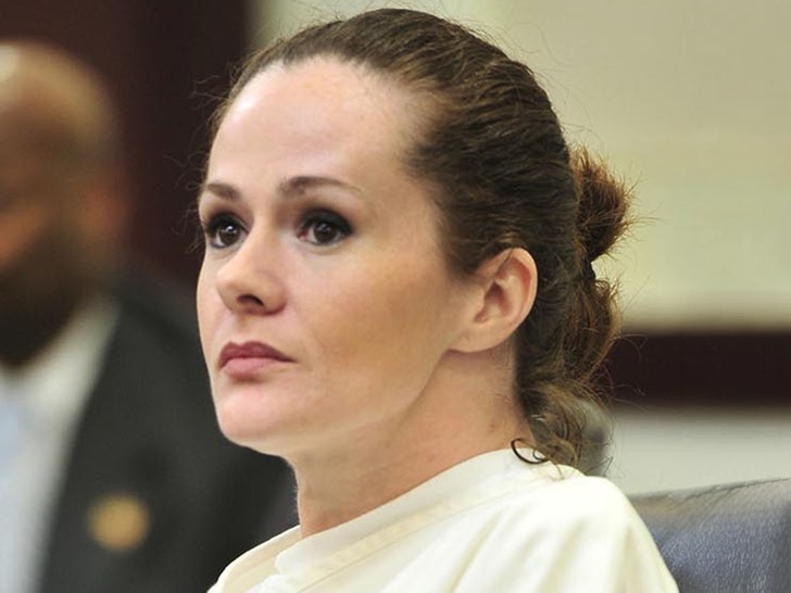 TMZ's tweet photo. Christa Pike awake and talking after botched Tennessee execution.

Exclusive details: https://t.co/zIeSu4nvvg https://t.co/nLc6idHJA3