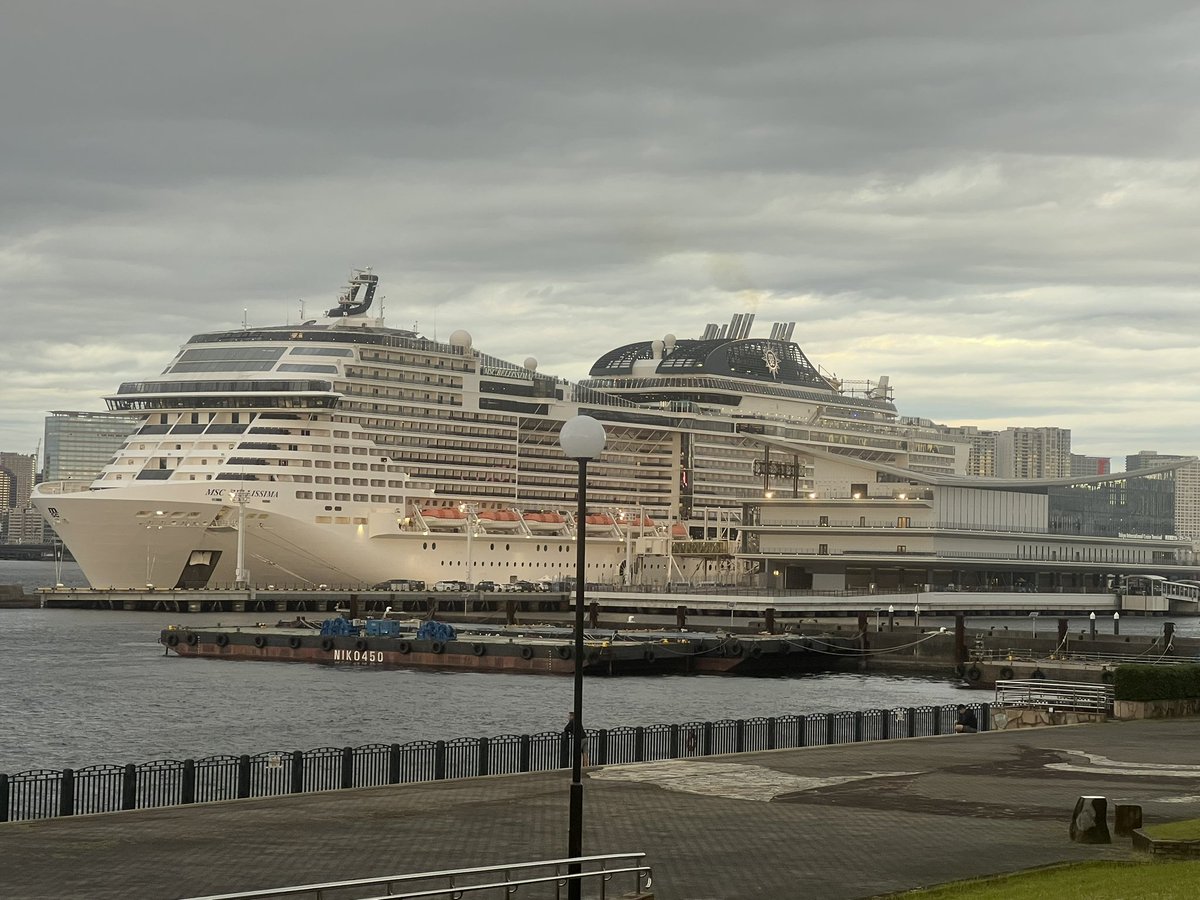 tetsuG1016's tweet photo. #MSC_Bellissima
#MSCベリッシマ
#CRUISE
#クルーズ
#青海南ふ頭公園 https://t.co/e17Bp38eSs