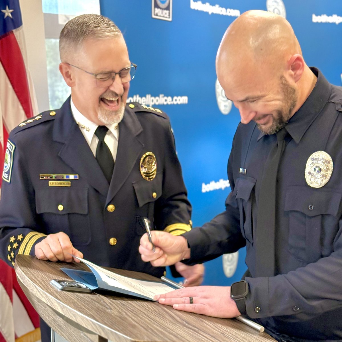 BothellPolice's tweet photo. Congratulations to BPD’s newest officer! 👮🏼🎓

Today, we celebrated Officer Ellsworth’s graduation from the Washington State Criminal Justice Training Commission!

Congrats, Officer Ellsworth! We’re excited to have you join our team and begin serving the Bothell community.🚓👏 https://t.co/W9sYQ4jpP5