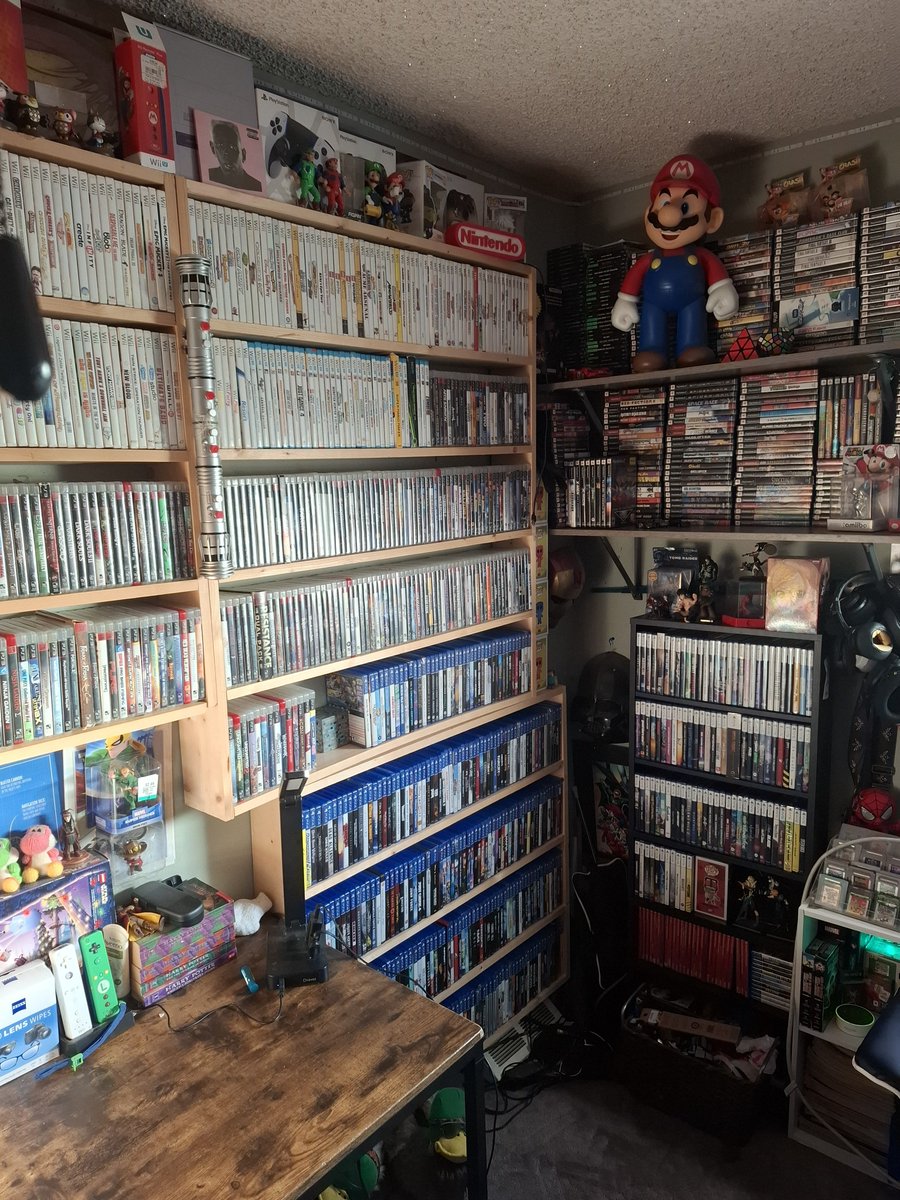 PhantomNarukami's tweet photo. Love coming home and seeing how the collection looks in the sunlight 🤩 https://t.co/VI2sv1x0Mp