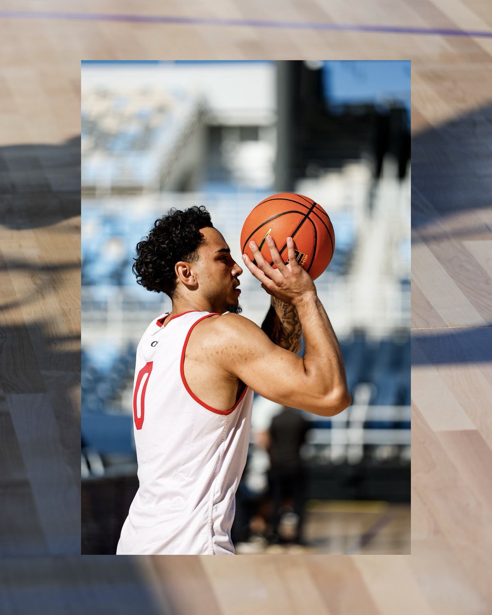 GoBearcatsMBB's tweet photo. Hoops hit different outside. https://t.co/KC8OrIuAKJ