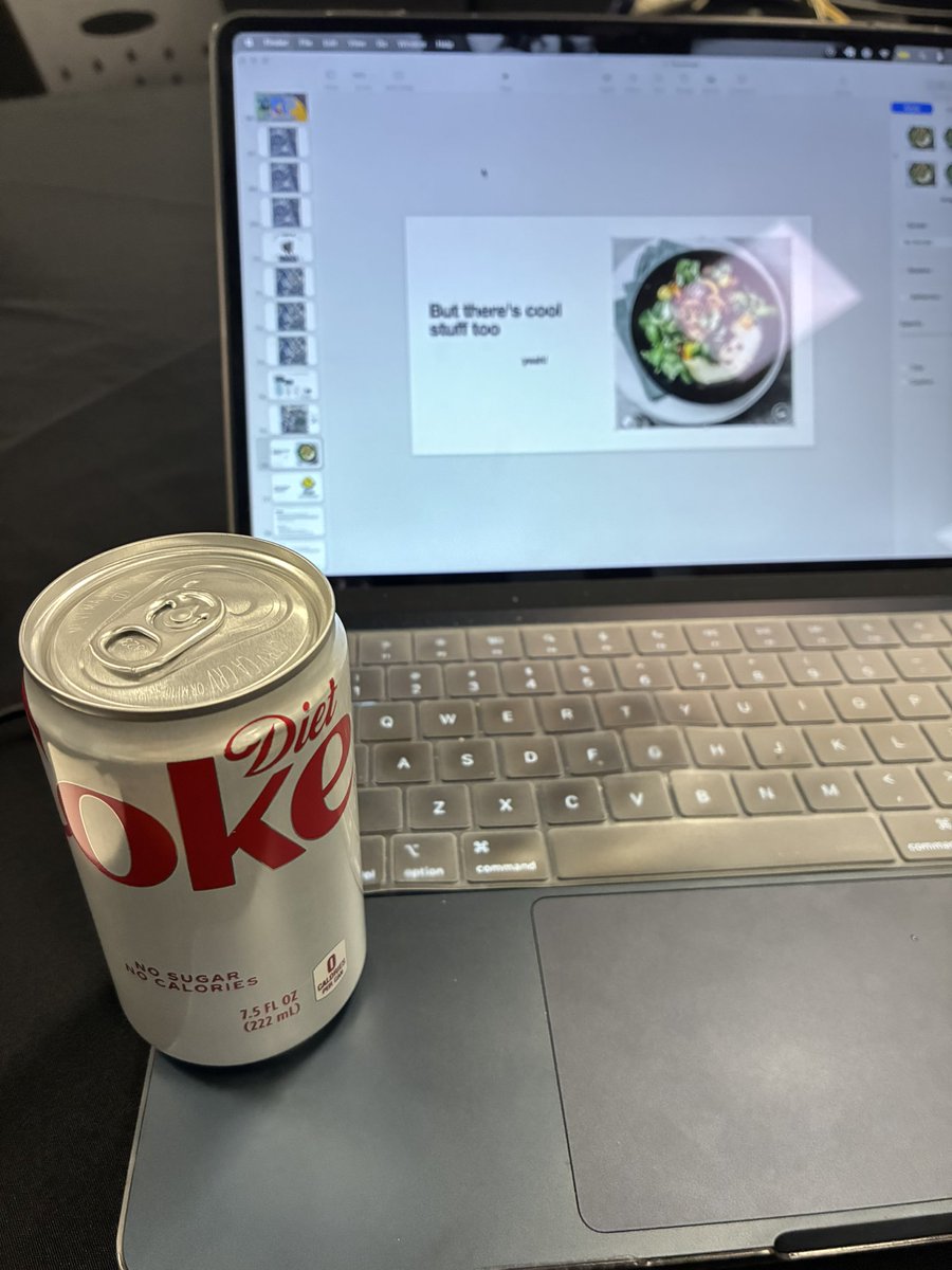 elijahfhopp's tweet photo. Channeling good vibes for the presentation at Pizza.JS https://t.co/XPhW9h86i5