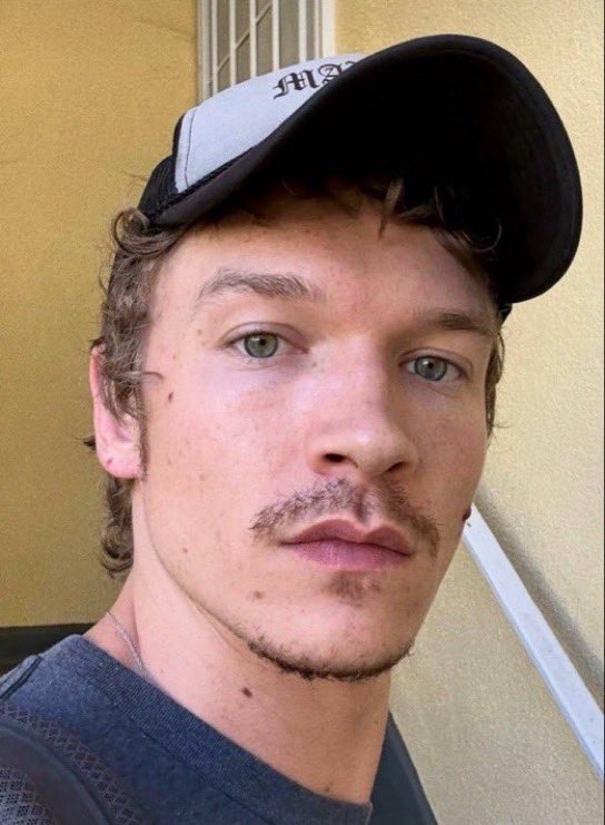 loverrytay's tweet photo. thinking about all those selfies connor might’ve taken recently that we’re never gonna see 😔 https://t.co/68tXYYkSJh
