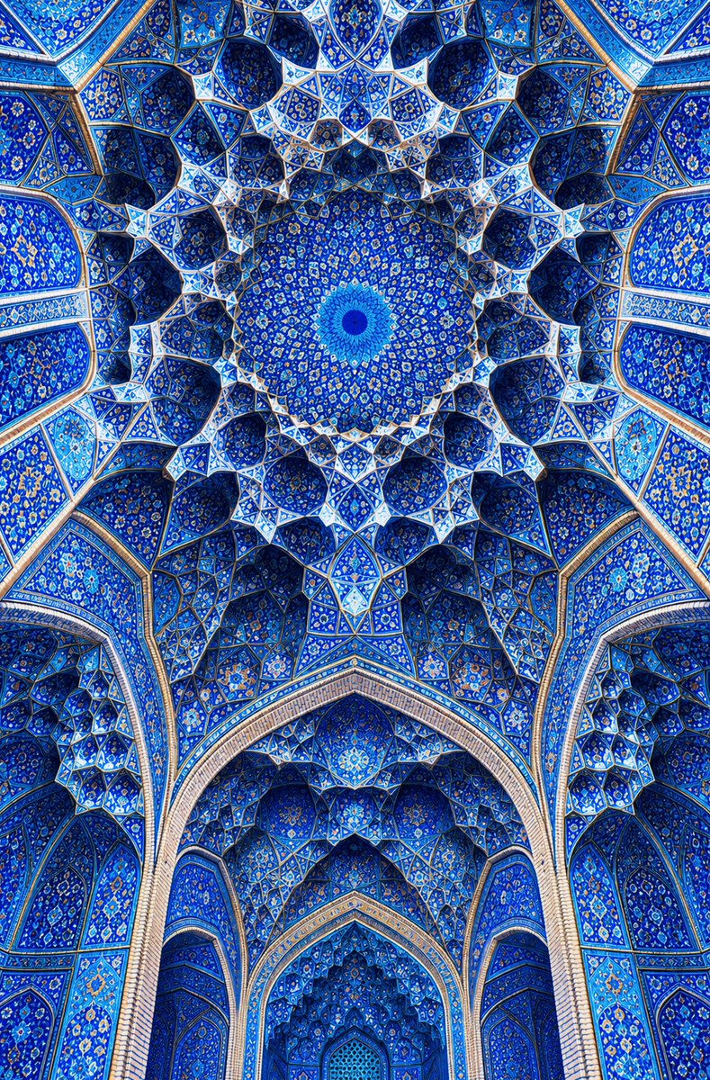 aseelswaid9's tweet photo. One of my works, Islamic Architecture Blue https://t.co/lcUY2P48xY