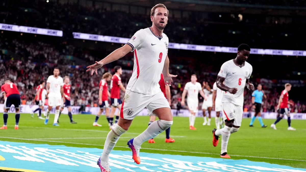 iMiaSanMia's tweet photo. Former England goalkeeper Paul Robinson: "If Harry Kane doesn’t win the Ballon d’Or, it’s a travesty this year, surely. The competition is stiff but there is nobody that has got figures like him" [@BBCSport] https://t.co/652MdktU5W