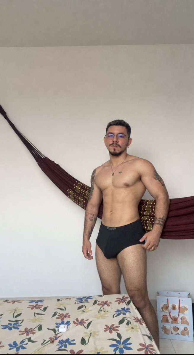 jarlesonoli's tweet photo. Coisas do pump da academia https://t.co/gnFjS7mW1T
