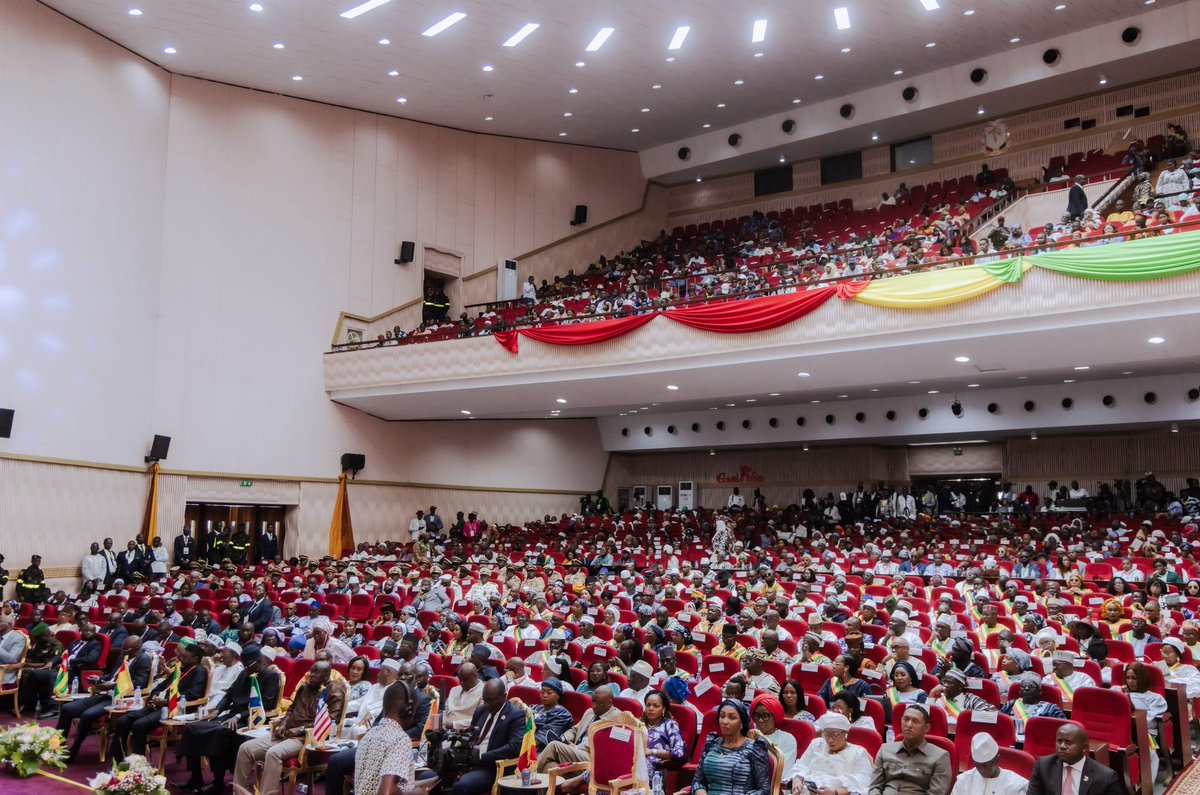 assembleeguinee's tweet photo. 𝐒𝐞𝐬𝐬𝐢𝐨𝐧 𝐮𝐧𝐢𝐪𝐮𝐞 𝟐𝟎𝟐𝟔-𝟐𝟎𝟐𝟕 : 𝐥𝐚 𝟏𝟎ᵉ 𝐥𝐞́𝐠𝐢𝐬𝐥𝐚𝐭𝐮𝐫𝐞 𝐨𝐮𝐯𝐫𝐞 𝐮𝐧𝐞 𝐧𝐨𝐮𝐯𝐞𝐥𝐥𝐞 𝐬𝐞́𝐪𝐮𝐞𝐧𝐜𝐞 𝐩𝐚𝐫𝐥𝐞𝐦𝐞𝐧𝐭𝐚𝐢𝐫𝐞

Plus de détails 👇🏽👇🏽👇🏽👇🏽👇🏽

https://t.co/2ylezMdvGN

#AN #AlloAN #AGENDA #ANGN #ANG #Kibaro #PalaisDuPeuple https://t.co/l9RO4uYw2d
