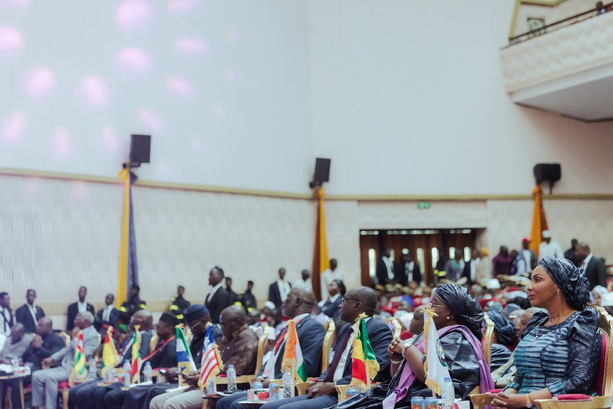 assembleeguinee's tweet photo. 𝐒𝐞𝐬𝐬𝐢𝐨𝐧 𝐮𝐧𝐢𝐪𝐮𝐞 𝟐𝟎𝟐𝟔-𝟐𝟎𝟐𝟕 : 𝐥𝐚 𝟏𝟎ᵉ 𝐥𝐞́𝐠𝐢𝐬𝐥𝐚𝐭𝐮𝐫𝐞 𝐨𝐮𝐯𝐫𝐞 𝐮𝐧𝐞 𝐧𝐨𝐮𝐯𝐞𝐥𝐥𝐞 𝐬𝐞́𝐪𝐮𝐞𝐧𝐜𝐞 𝐩𝐚𝐫𝐥𝐞𝐦𝐞𝐧𝐭𝐚𝐢𝐫𝐞

Plus de détails 👇🏽👇🏽👇🏽👇🏽👇🏽

https://t.co/2ylezMdvGN

#AN #AlloAN #AGENDA #ANGN #ANG #Kibaro #PalaisDuPeuple https://t.co/l9RO4uYw2d