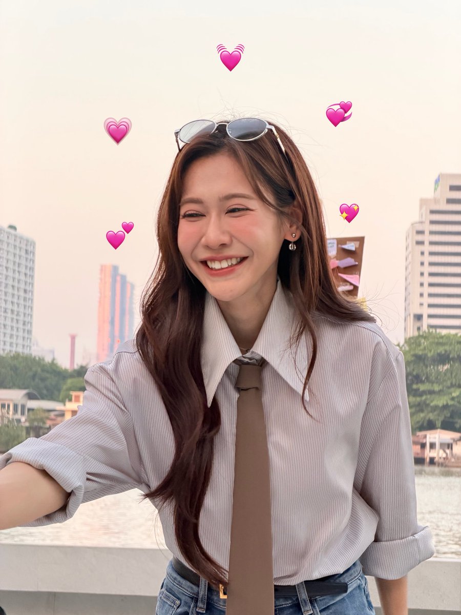 jsloveNnoey's tweet photo. 🌤️☀️สวัสดีตอนเช้าวันพุธค่ะคนเก่งงงงงง☀️🌤️

✨เช้านี้ขอให้ท้องฟ้าสดใสน่ารักเหมือนน้องเนยนะคะ🥰ขอให้เป็นวันที่อากาศกลับมาแจ่มใสน่ารักสำหรับน้องเนย ขอให้เป็นวันที่อะไรๆก็ผ่านไปด้วยดีเสมอมีเรื่องราวน่ารักๆเจอผู้คนใจดีตลอดทั้งวันเลยนะคะ💕💞คิดถึงน้องเนยมากๆเลยน้าาาาา💚

(อยากเติมแป๋วแล้วครับ💚เช่นเคยครับขอบคุณการมีอยู่ของน้องเนยที่ทำให้ทุกวันมีแต่รอยยิ้มนะคะ😄💕)

#NoeyKanteera