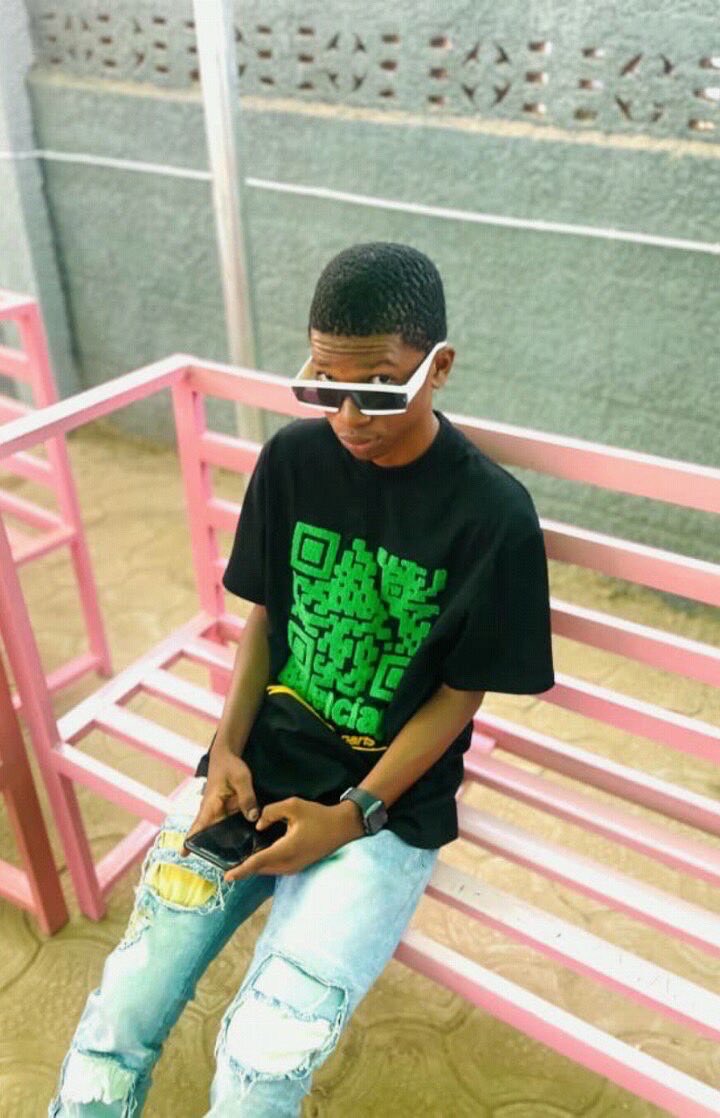 timzz188's tweet photo. @UTDTIMMY07 Turn gay https://t.co/JyW2TG9apr