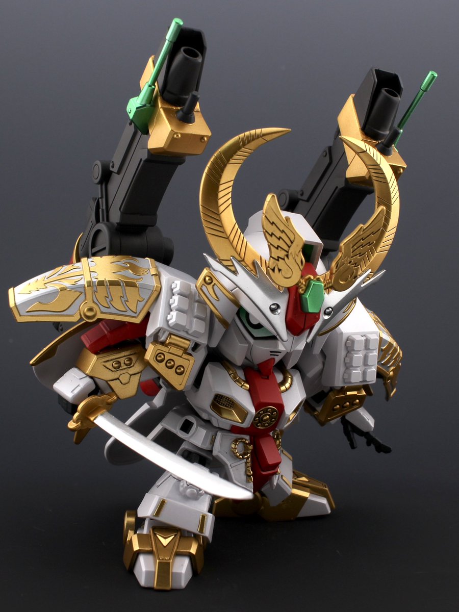 todan3320's tweet photo. BB戦士 395 LEGEND BB 二代目頑駄無大将軍
完成

3年前に一度作りましたが前より少しできることが増えたのでリブートも兼ねて製作しました

前回と変わらないかもしれませんが見てください https://t.co/CN4puGc8j7
