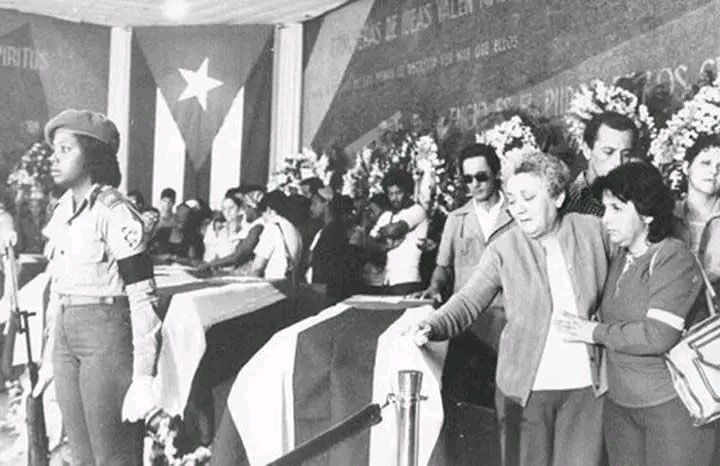 gom24594's tweet photo. #TenemosMemoria ...

A 50 años del Crimen de Barbados aún no se puede detener el llano por la perdida de seres queridos, aún resuenan las palabras de nuestro Comandante en Jefe Fidel Castro Ruz cuando dijo: "Cuando un pueblo enérgico y viril llora, la injusticia tiembla." #UJC https://t.co/8Se31MQqGk