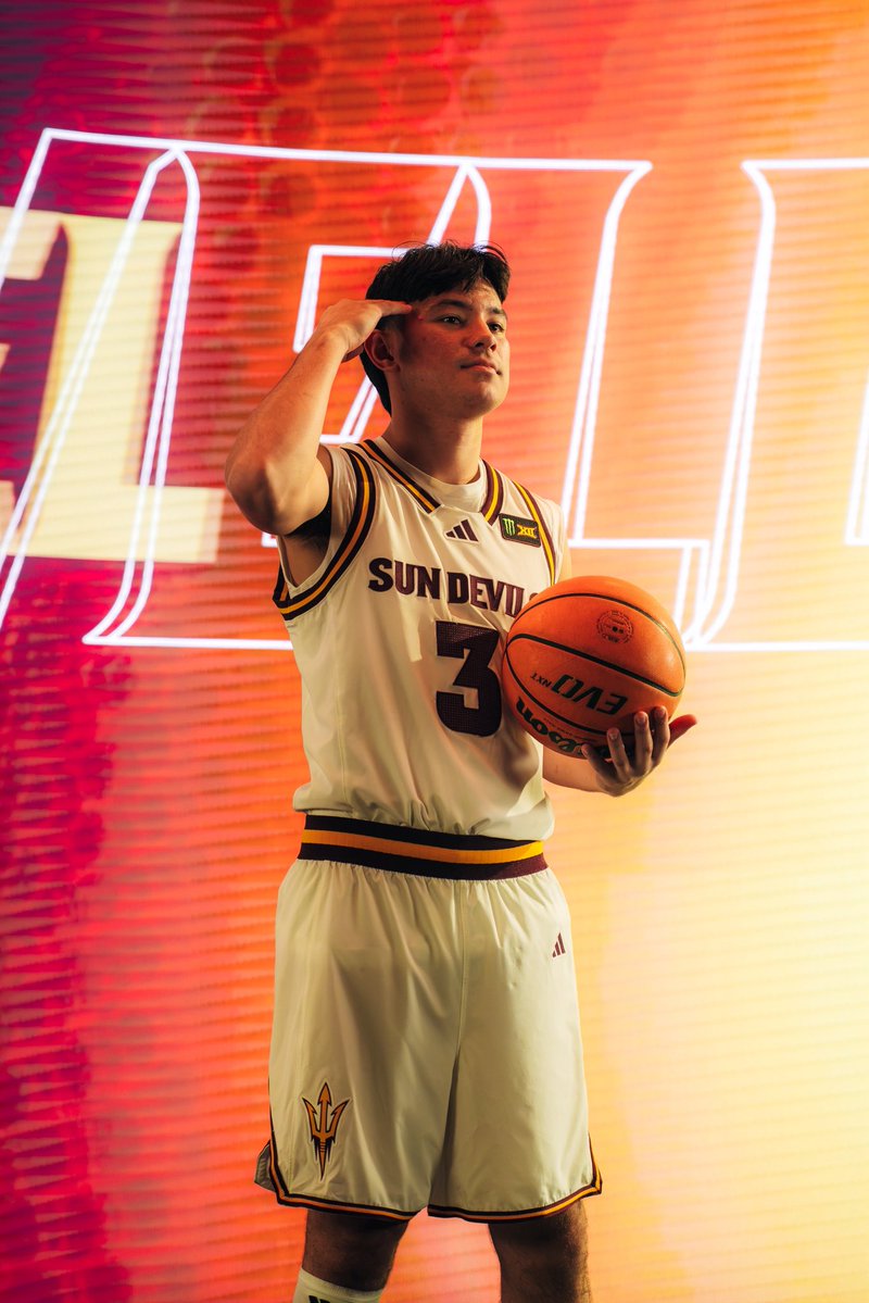 SunDevilHoops's tweet photo. Media Day with the squad 😎 https://t.co/xPhF0ph2gX