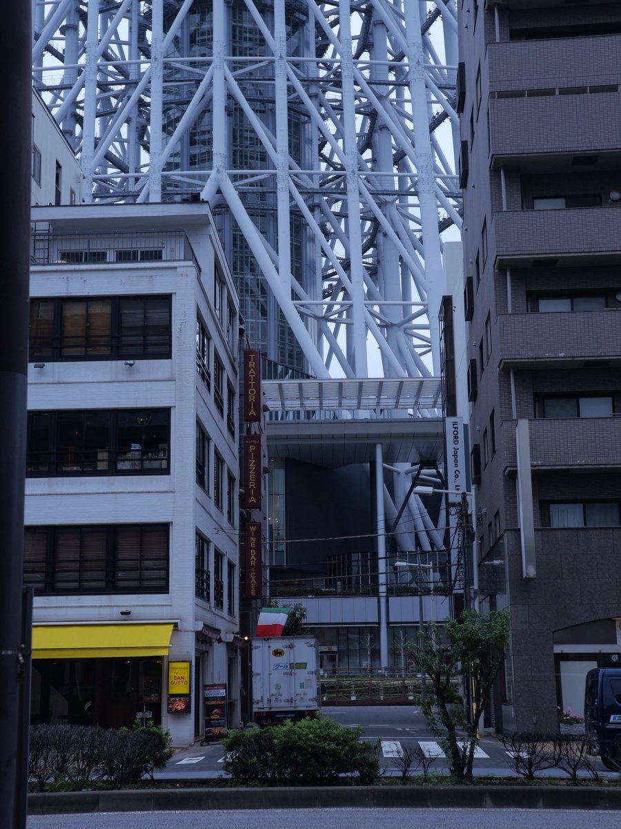 chanpo_photo's tweet photo. #深光 ( #SGimage ) 25mm F1.8 AF
#M43
#MFT
#streetphotography https://t.co/6tAUwmcGnH