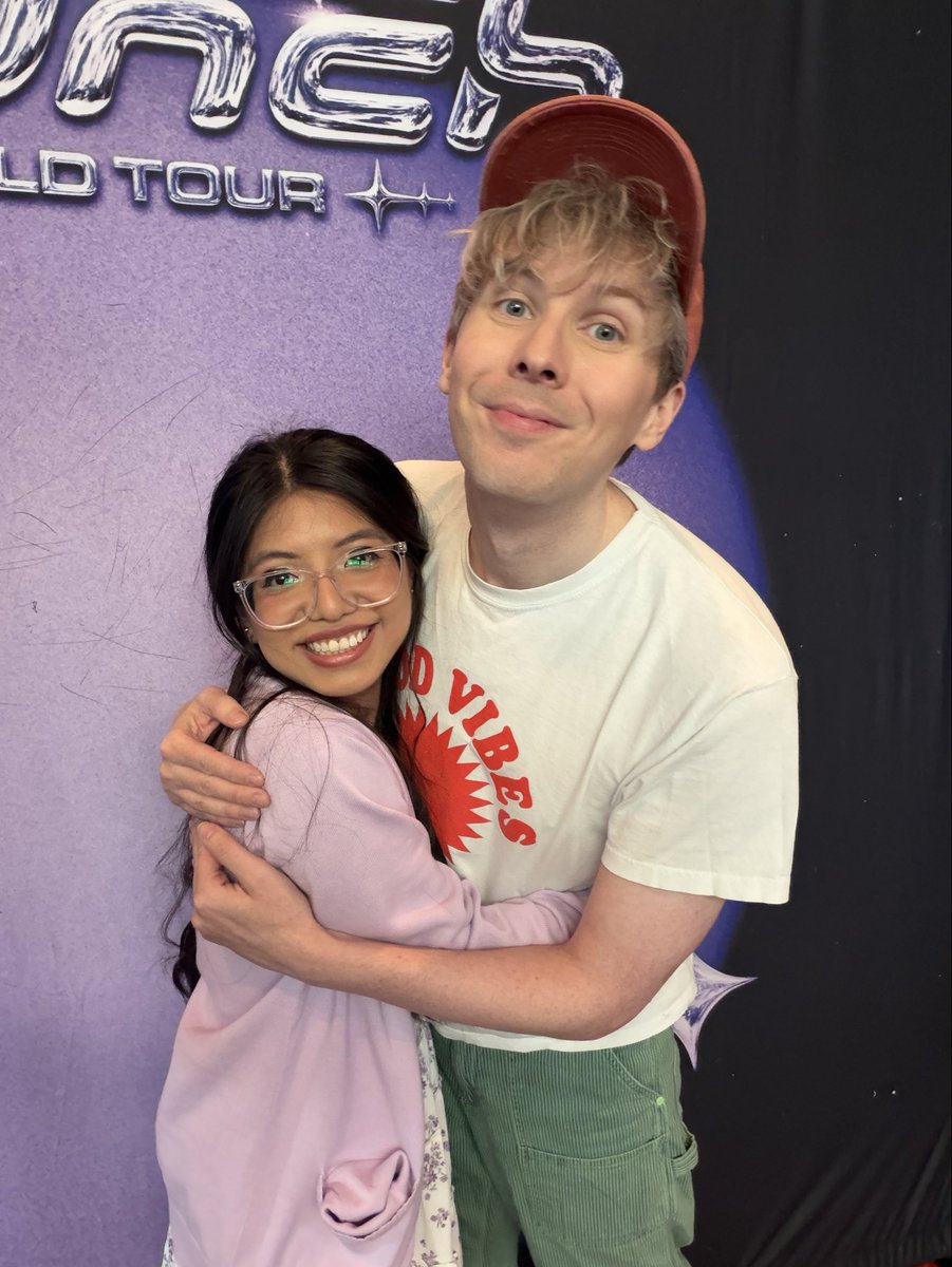 citiesphil's tweet photo. phil 😭😭 https://t.co/0DyHX3d7O6