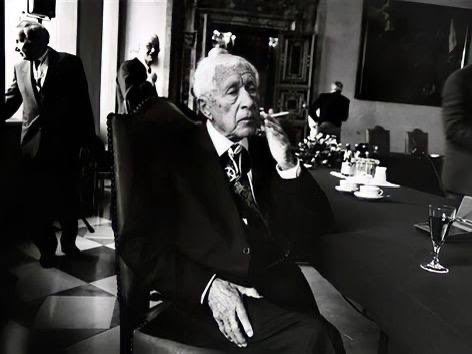 samuraioccident's tweet photo. “Solo importa una cosa: ¿hemos alcanzado el potencial que el destino nos otorgó, o no?”

Ernst Jünger. https://t.co/KAsl6RFLQT