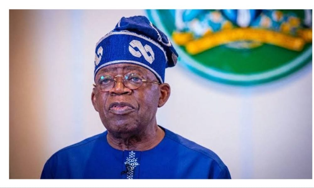DailyPostNGR's tweet photo. Nigerians await cheaper transport fares as Tinubu’s October 1 deadline passes
https://t.co/p4UFmdNwbU https://t.co/JiLgdbBluu