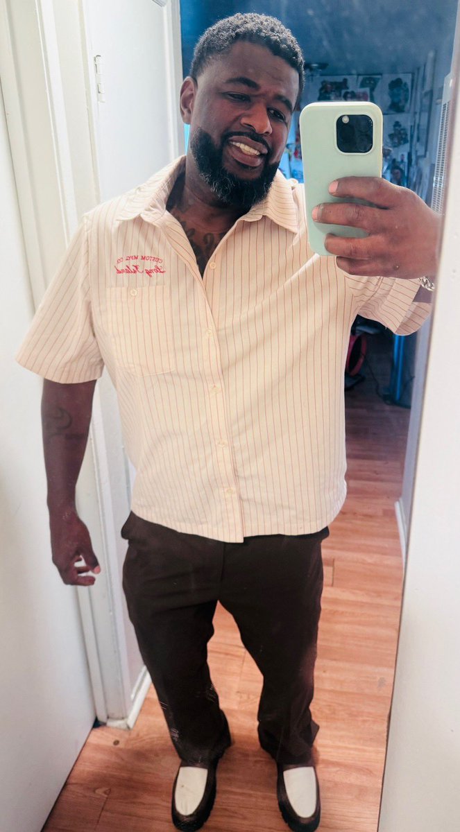 DOIT4THEMONEY44's tweet photo. From a 48 waist to a 36 https://t.co/EBUmyz0TJw
