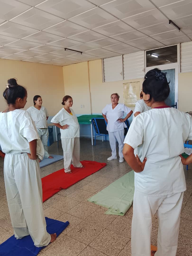 MonteElia78019's tweet photo. En el Hospital “Fe del Valle Ramos” se fortalecen los cuidados respetuosos materno y neonatal, con acciones de profilaxis y prevención que garantizan seguridad y dignidad para madres y recién nacidos.
#DPSGranma https://t.co/OWYdQH6Gkr