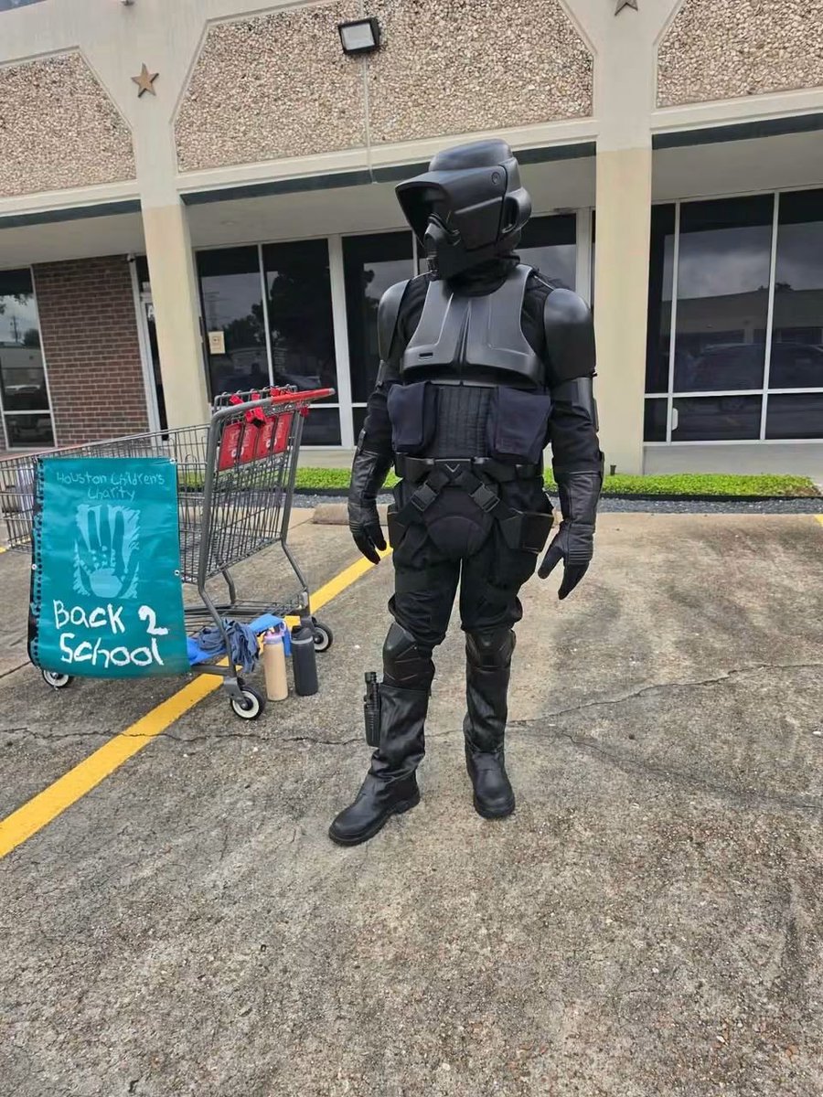 501stSpecOps's tweet photo. Shadow Scouts constantly patrol, supervise &amp; encourage all galactic students are prepared for the new school year

None are left unprepared

The Empire demands excellence. The future of the galaxy depends on it

TX42584 of the South Texas Squad of the Star Garrison

#shadowscout https://t.co/bEDt31n6VQ