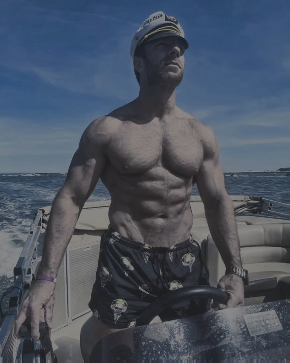 PrimeTalker's tweet photo. ⠀⠀⠀
⠀⠀⠀
" Hello , it's your captain LA hold on tight . "
⠀⠀⠀
⠀ https://t.co/5PWxzXeMDS