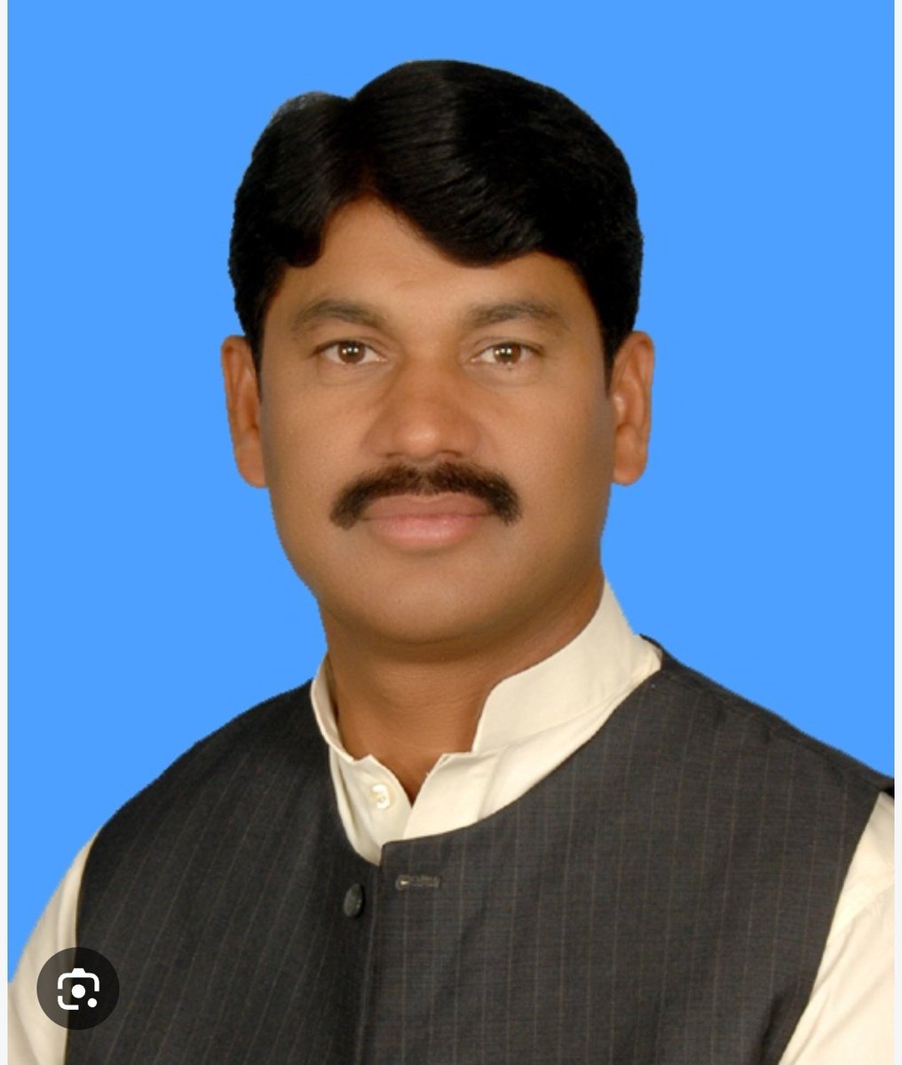 Awazeinsaf's tweet photo. @SaifSolicitor MNA Chaudhry Tahir Iqbal NA 158 her bar farmaishi girftari dy deta hy https://t.co/7MEgVyg4iu