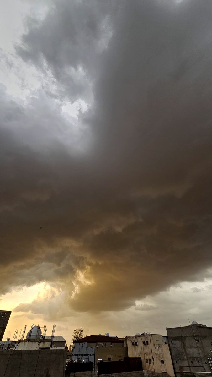 ttom772's tweet photo. ضمدنا اليوم 😍🌧 https://t.co/cL3YnMWz4k