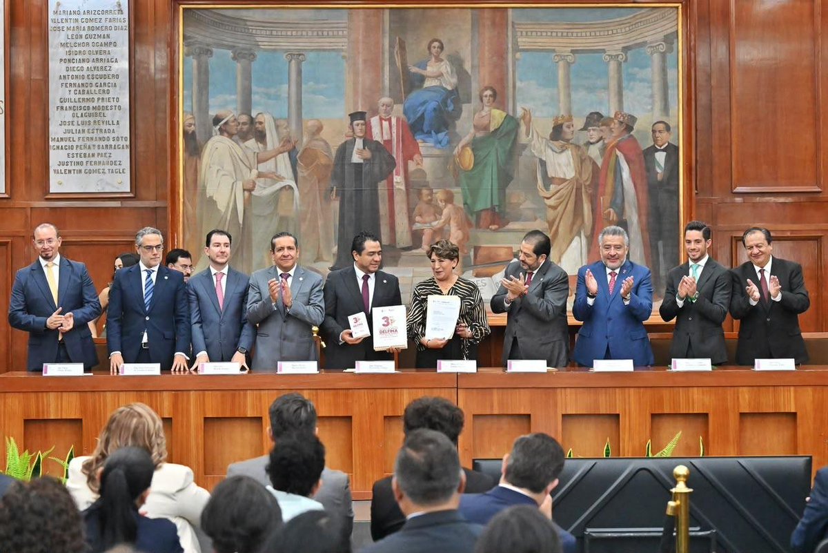 palmiratapia's tweet photo. La centralidad del gasto social y de la atención territorial son algunos de los distintivos del gobierno de @delfinagomeza en el #Edomex 

Comparto mi opinión a propósito de su tercer año de gobierno: https://t.co/tLAXSSTUS7 https://t.co/4mUlnn8dxc