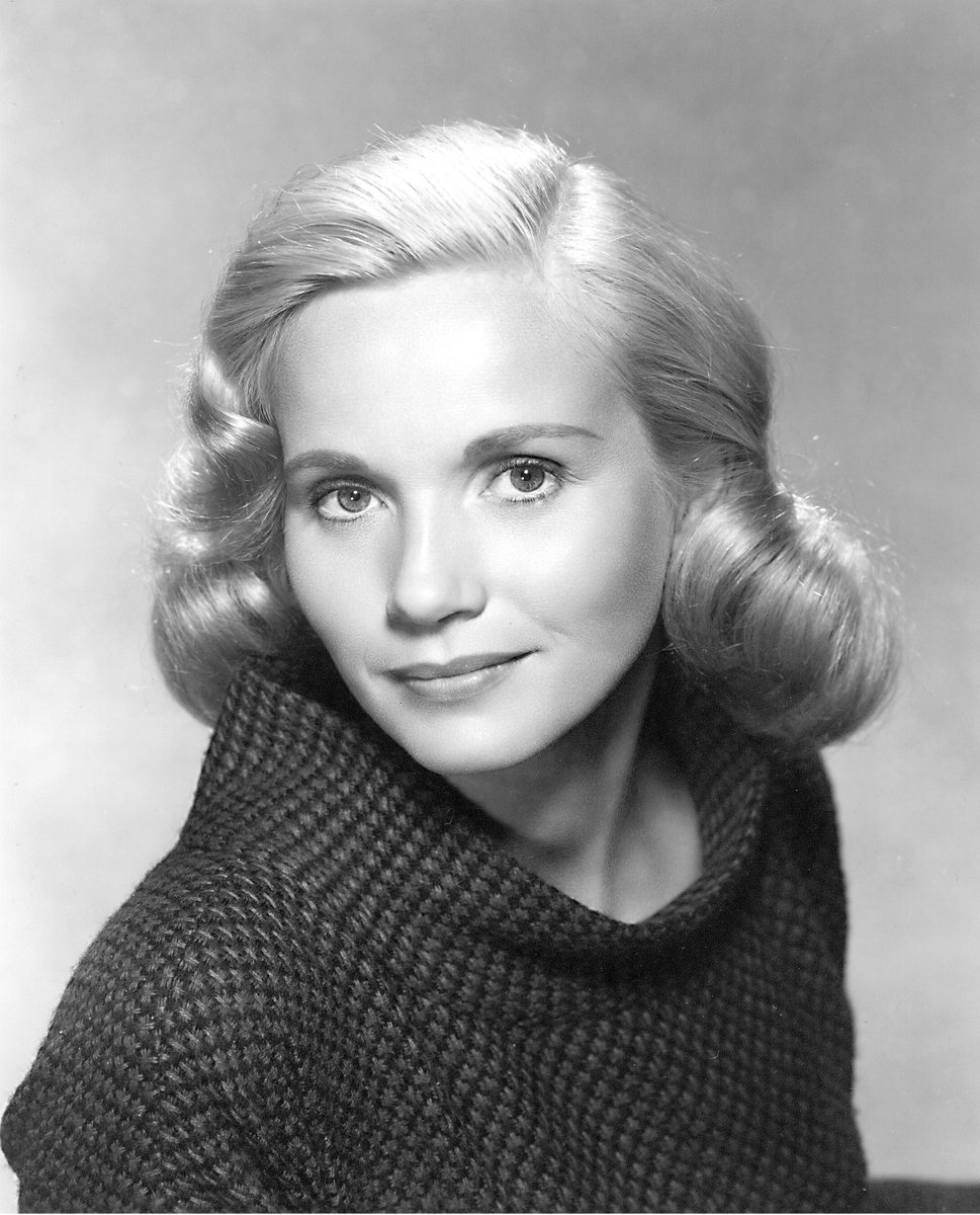 sagaftra's tweet photo. We celebrate Eva Marie Saint, who died today at 102. A #SagAftraMember since 1947, Saint won an Oscar for her film debut in 'On the Waterfront' and starred in 'North by Northwest.' An advocate for organized labor, she leaves an enduring example for generations of union members. https://t.co/5Xn1WvR4G2