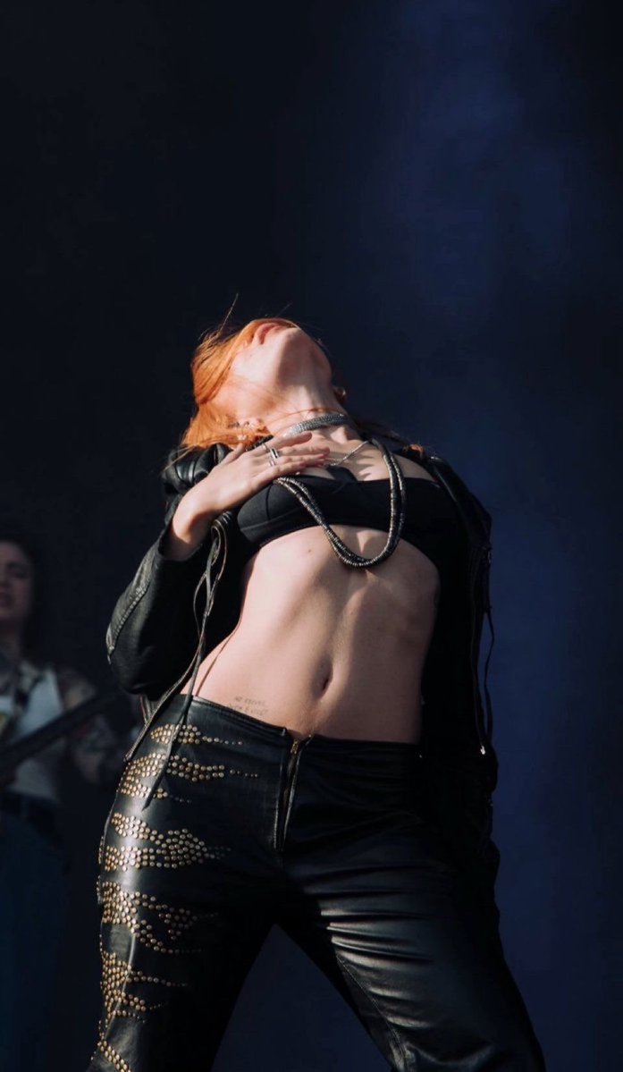 claroesscuro's tweet photo. Playlist de sexo no radin https://t.co/InUR0Aciiq